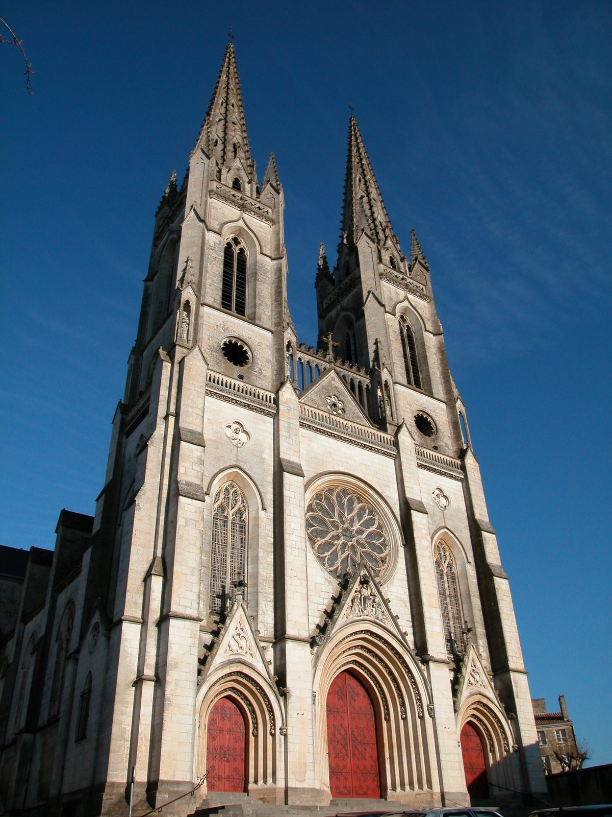 Façade de l'église Notre-Dame de Niort